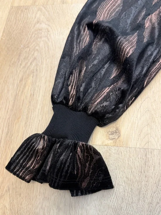 Current Air Black Long-Sleeve Top with Sheer Patterned Sleeves - Picture 6 of 8